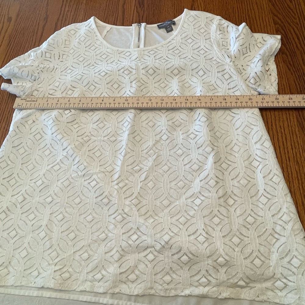 Market & Spruce Women’s 1X White Lined Short Sleeve Blouse - Picture 6 of 9
